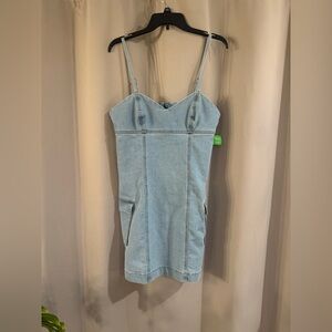 Women’s NWT Tinsel Town Light Blue Denim Dress